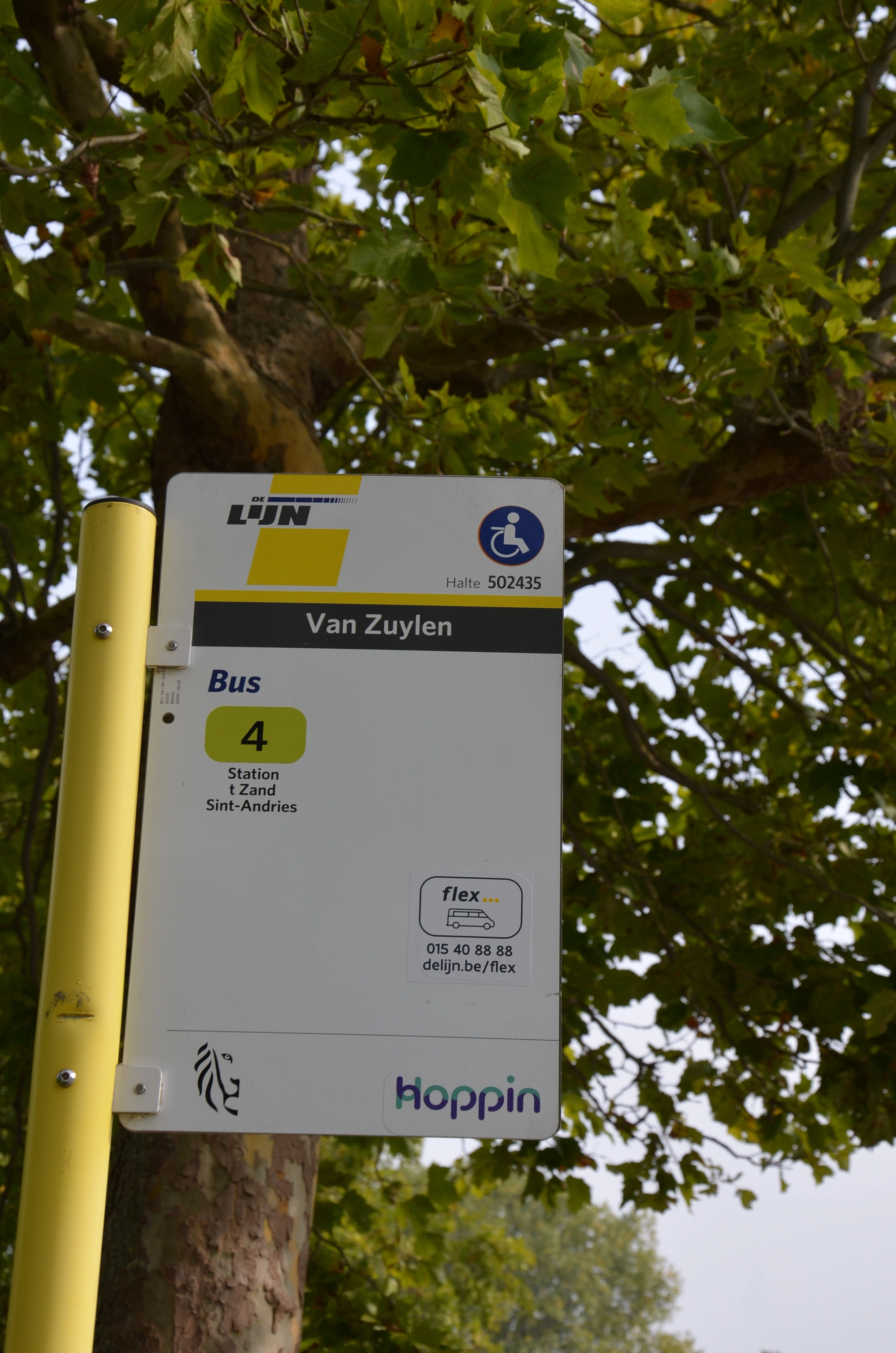 Bord van De Lijn met lijn 4 erop