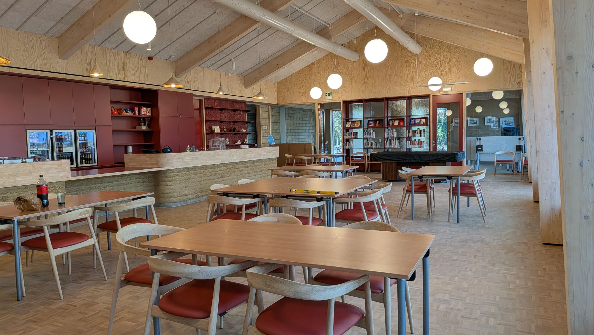 Een klik op de polyvalente bezoekersruimte van het nieuwe buurtcentrum Scharphout