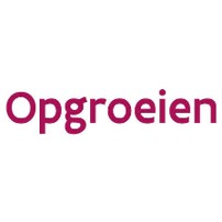 Paarse letters op een witte achtergrond met de tekst 'Opgroeien'.